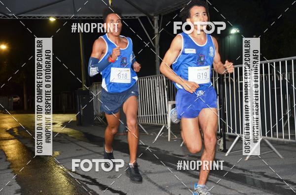 Buy your photos of the eventELITE NIGTH RUNNERS on Fotop