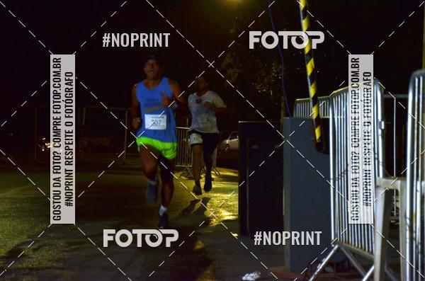 Buy your photos of the eventELITE NIGTH RUNNERS on Fotop