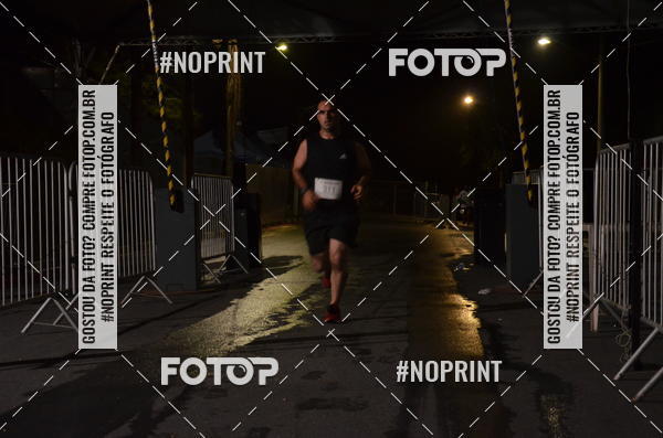 Buy your photos of the eventELITE NIGTH RUNNERS on Fotop