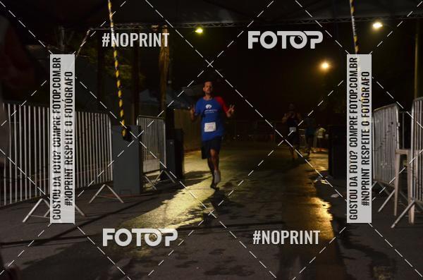 Buy your photos of the eventELITE NIGTH RUNNERS on Fotop