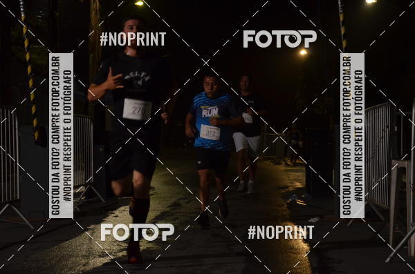 Buy your photos of the eventELITE NIGTH RUNNERS on Fotop