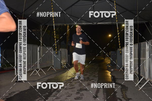 Buy your photos of the eventELITE NIGTH RUNNERS on Fotop