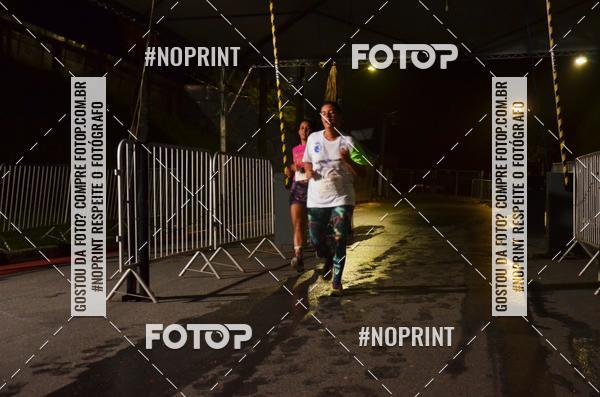 Buy your photos of the eventELITE NIGTH RUNNERS on Fotop
