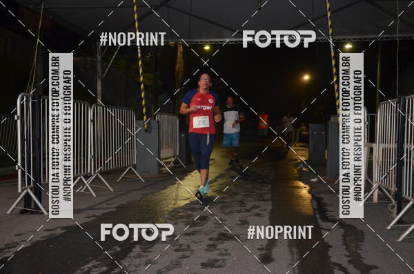 Buy your photos of the eventELITE NIGTH RUNNERS on Fotop