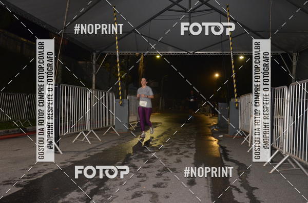 Buy your photos of the eventELITE NIGTH RUNNERS on Fotop