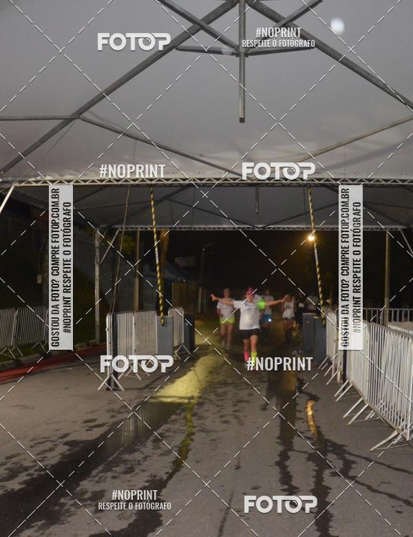 Buy your photos of the eventELITE NIGTH RUNNERS on Fotop
