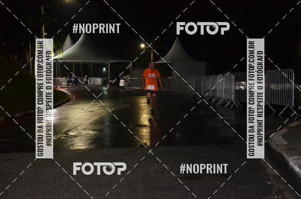 Buy your photos of the eventELITE NIGTH RUNNERS on Fotop
