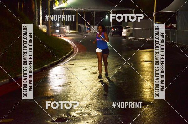 Buy your photos of the eventELITE NIGTH RUNNERS on Fotop