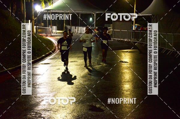 Buy your photos of the eventELITE NIGTH RUNNERS on Fotop
