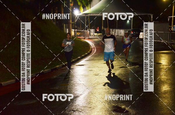 Buy your photos of the eventELITE NIGTH RUNNERS on Fotop