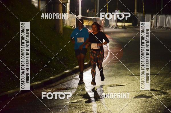 Buy your photos of the eventELITE NIGTH RUNNERS on Fotop