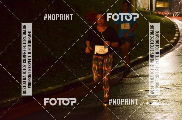 Buy your photos of the eventELITE NIGTH RUNNERS on Fotop