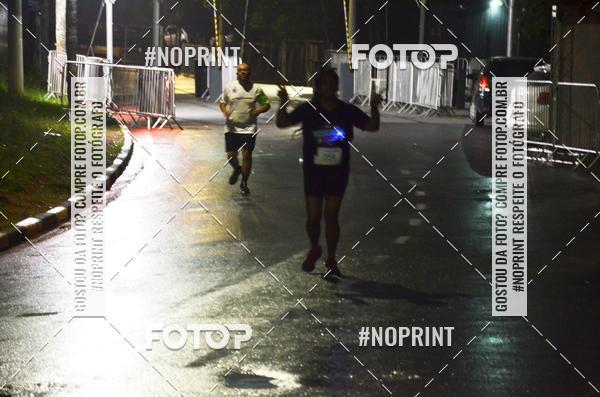Buy your photos of the eventELITE NIGTH RUNNERS on Fotop