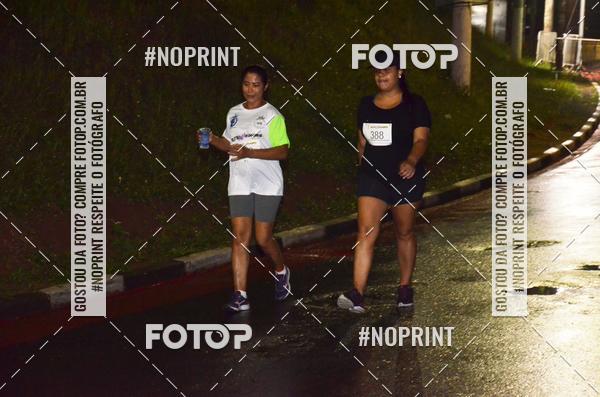 Buy your photos of the eventELITE NIGTH RUNNERS on Fotop