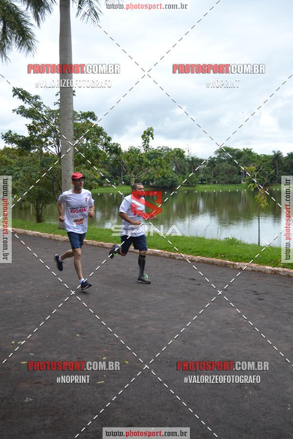 Buy your photos of the eventCorrida de Natal do Clube de Regatas on Fotop