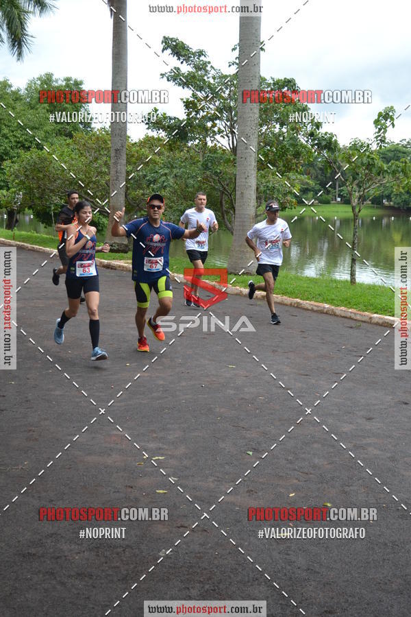Buy your photos of the eventCorrida de Natal do Clube de Regatas on Fotop