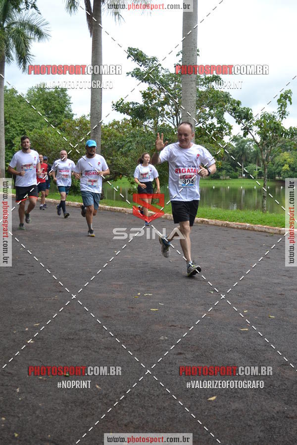 Buy your photos of the eventCorrida de Natal do Clube de Regatas on Fotop