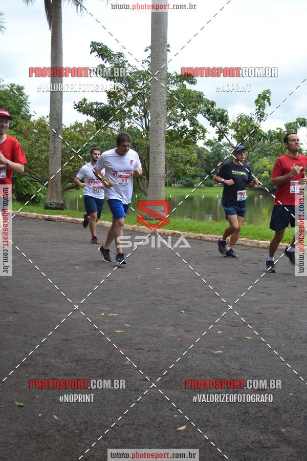 Buy your photos of the eventCorrida de Natal do Clube de Regatas on Fotop