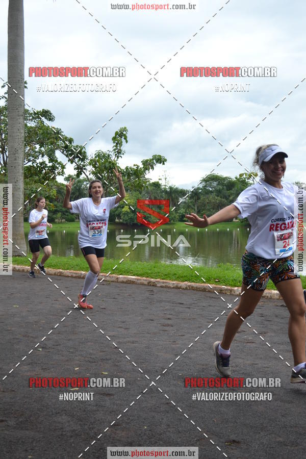 Buy your photos of the eventCorrida de Natal do Clube de Regatas on Fotop