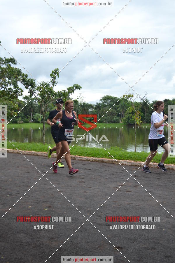 Buy your photos of the eventCorrida de Natal do Clube de Regatas on Fotop