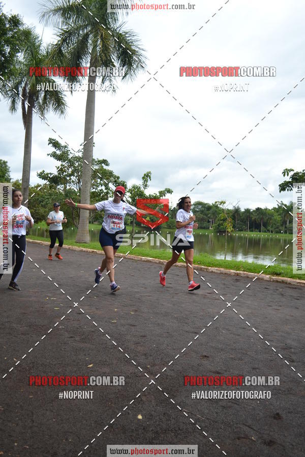 Buy your photos of the eventCorrida de Natal do Clube de Regatas on Fotop