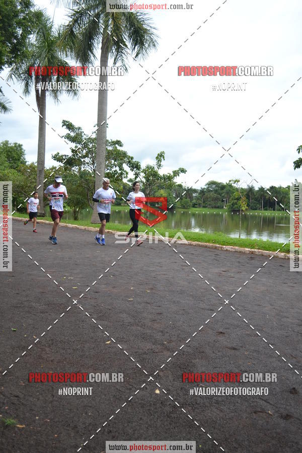 Buy your photos of the eventCorrida de Natal do Clube de Regatas on Fotop