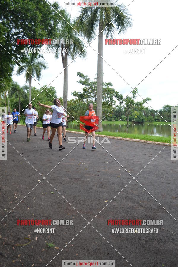 Buy your photos of the eventCorrida de Natal do Clube de Regatas on Fotop
