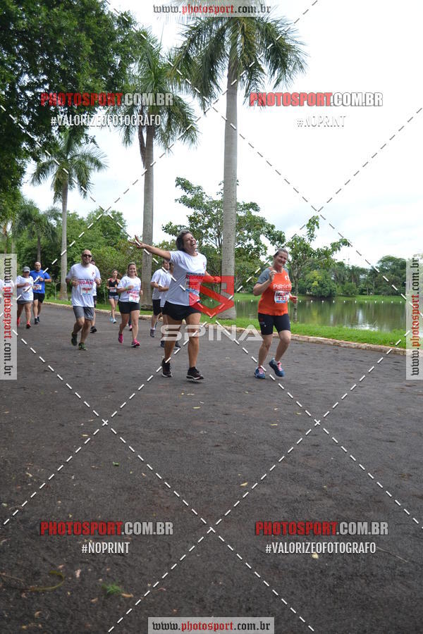 Buy your photos of the eventCorrida de Natal do Clube de Regatas on Fotop