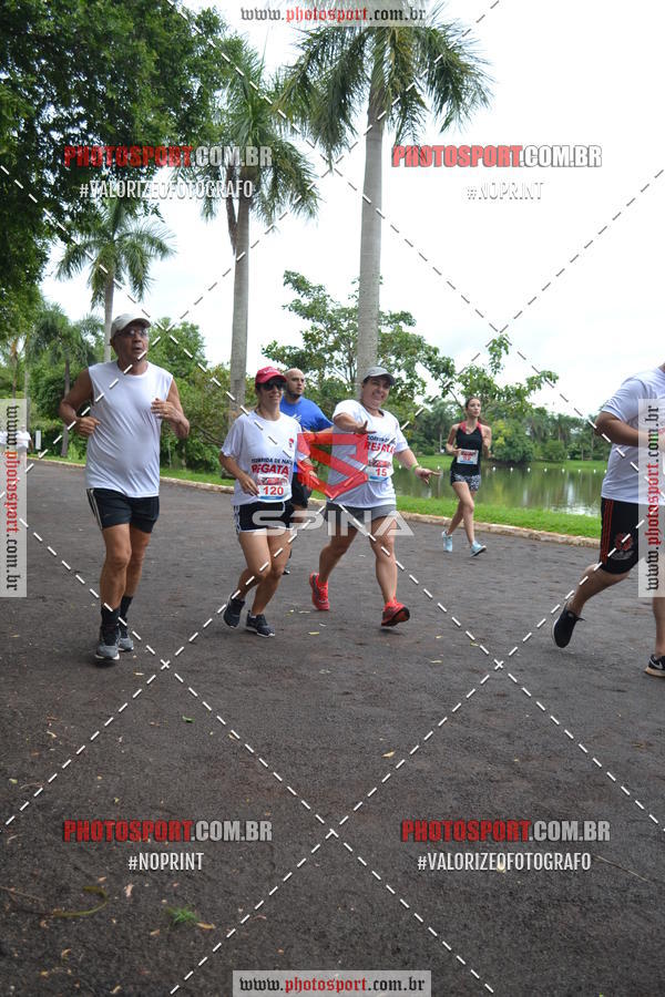 Buy your photos of the eventCorrida de Natal do Clube de Regatas on Fotop
