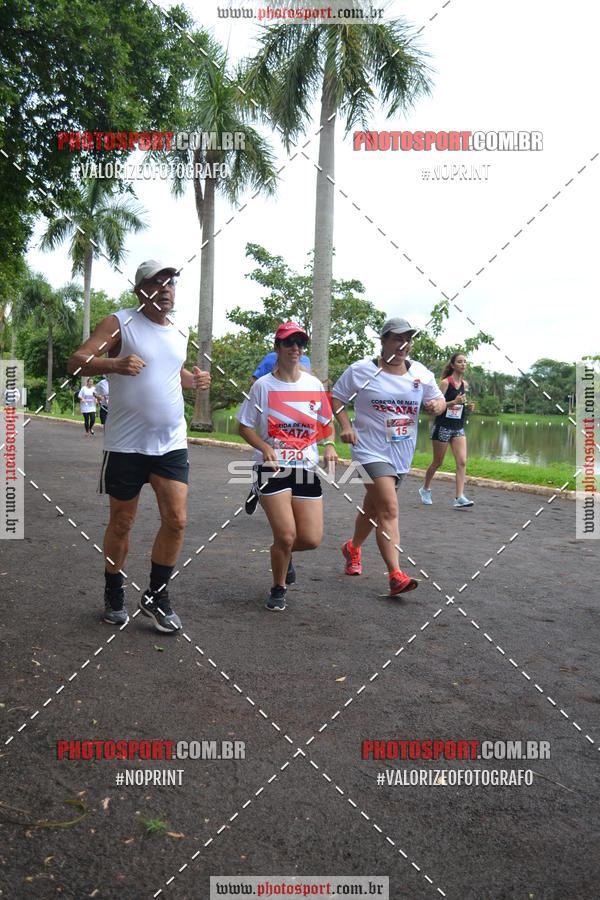 Buy your photos of the eventCorrida de Natal do Clube de Regatas on Fotop