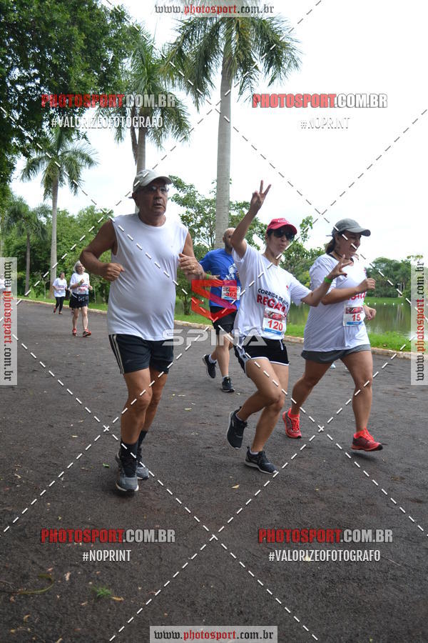 Buy your photos of the eventCorrida de Natal do Clube de Regatas on Fotop