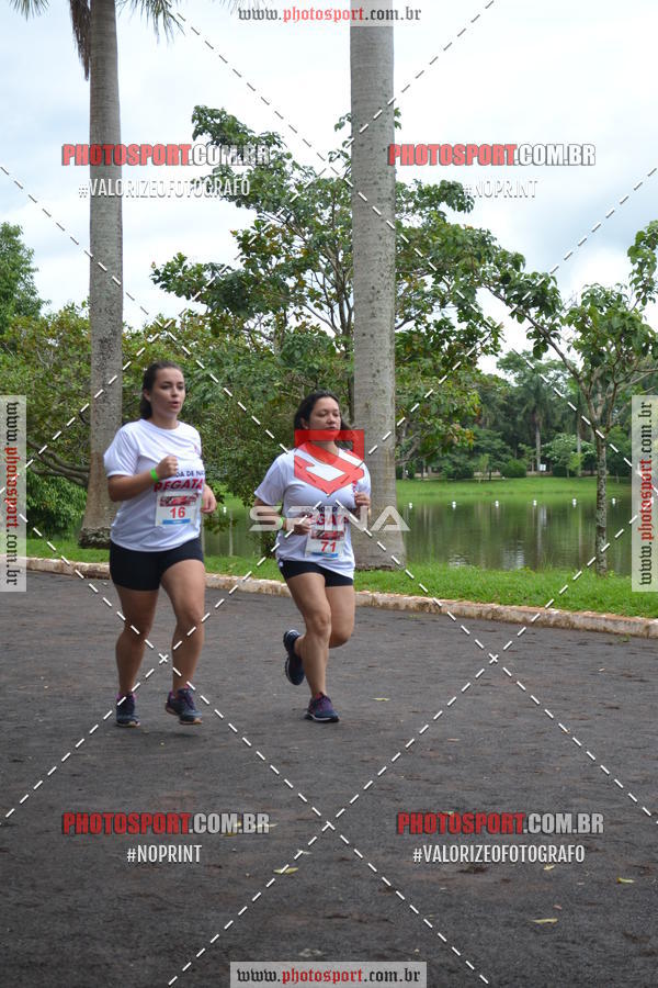 Buy your photos of the eventCorrida de Natal do Clube de Regatas on Fotop