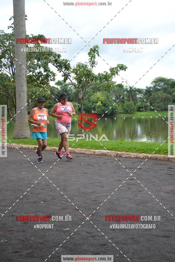 Buy your photos of the eventCorrida de Natal do Clube de Regatas on Fotop