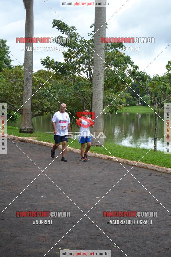Buy your photos of the eventCorrida de Natal do Clube de Regatas on Fotop
