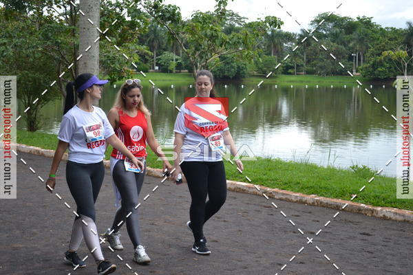 Buy your photos of the eventCorrida de Natal do Clube de Regatas on Fotop