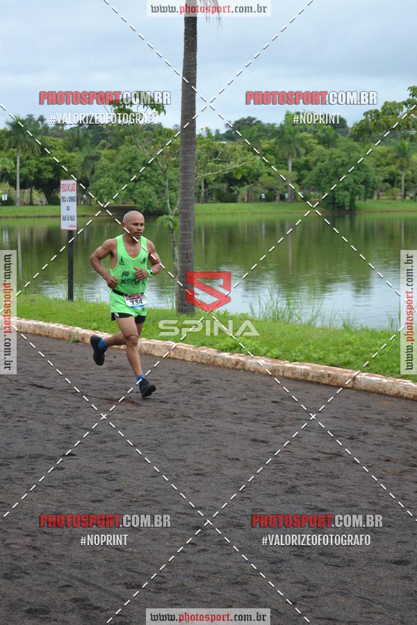 Buy your photos of the eventCorrida de Natal do Clube de Regatas on Fotop