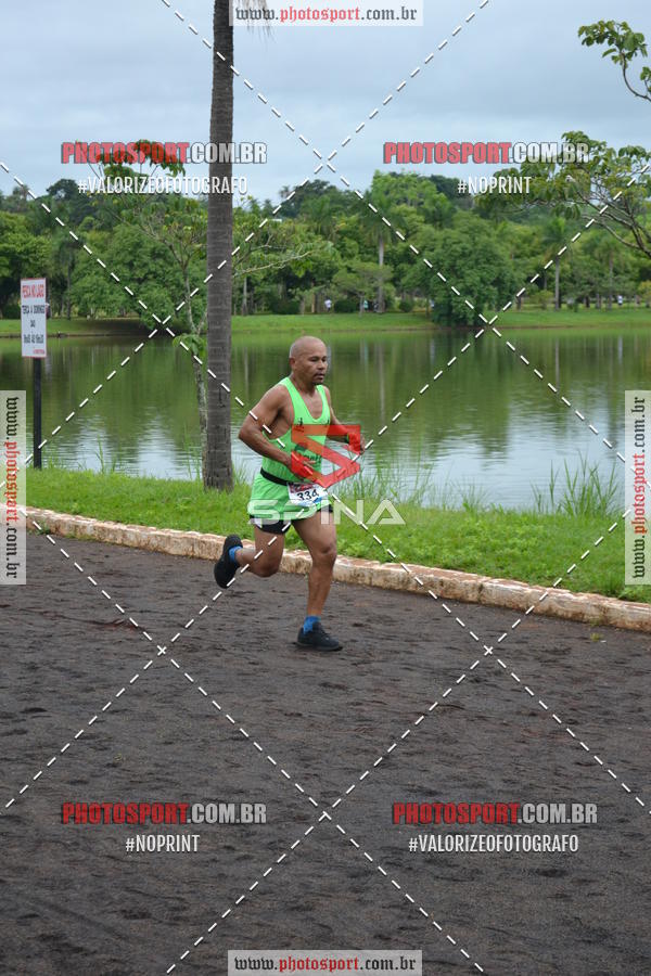 Buy your photos of the eventCorrida de Natal do Clube de Regatas on Fotop