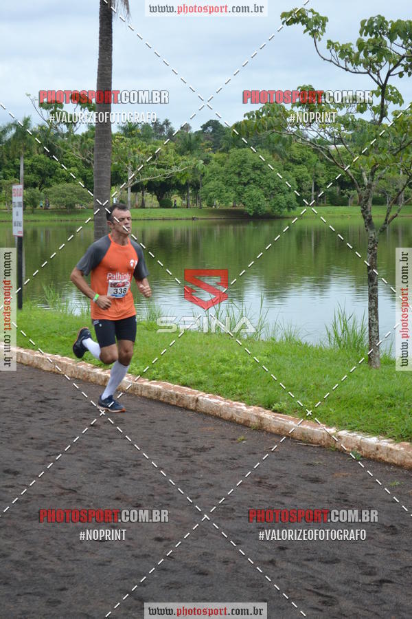 Buy your photos of the eventCorrida de Natal do Clube de Regatas on Fotop