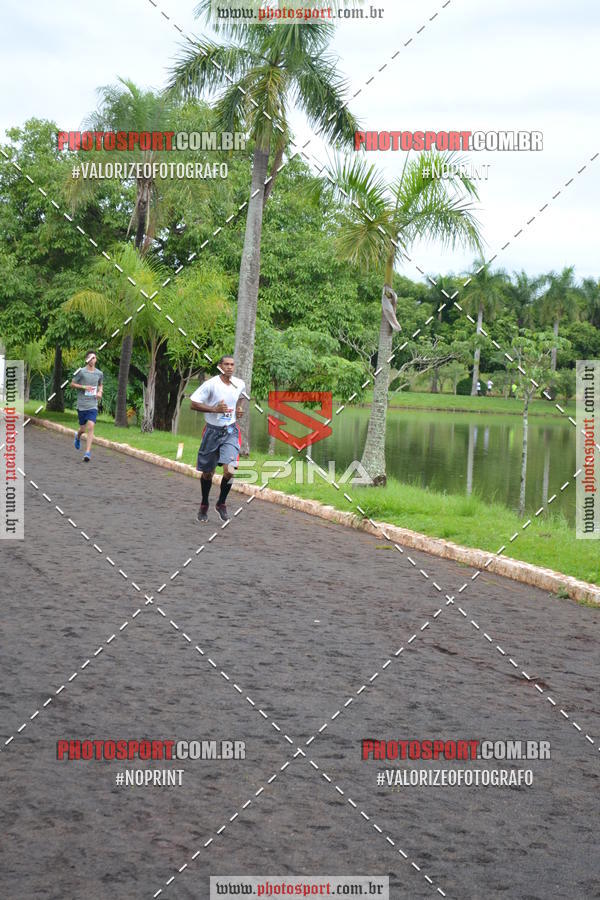 Buy your photos of the eventCorrida de Natal do Clube de Regatas on Fotop