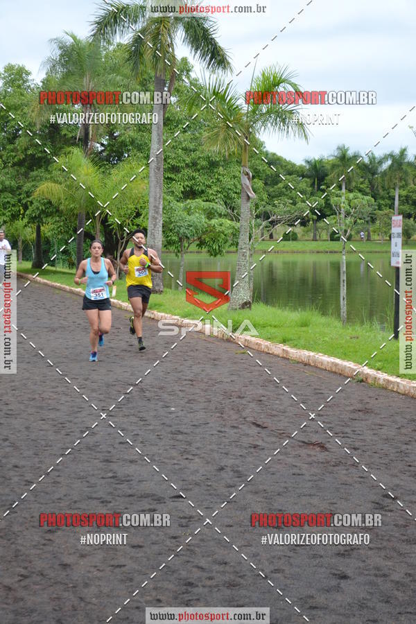Buy your photos of the eventCorrida de Natal do Clube de Regatas on Fotop