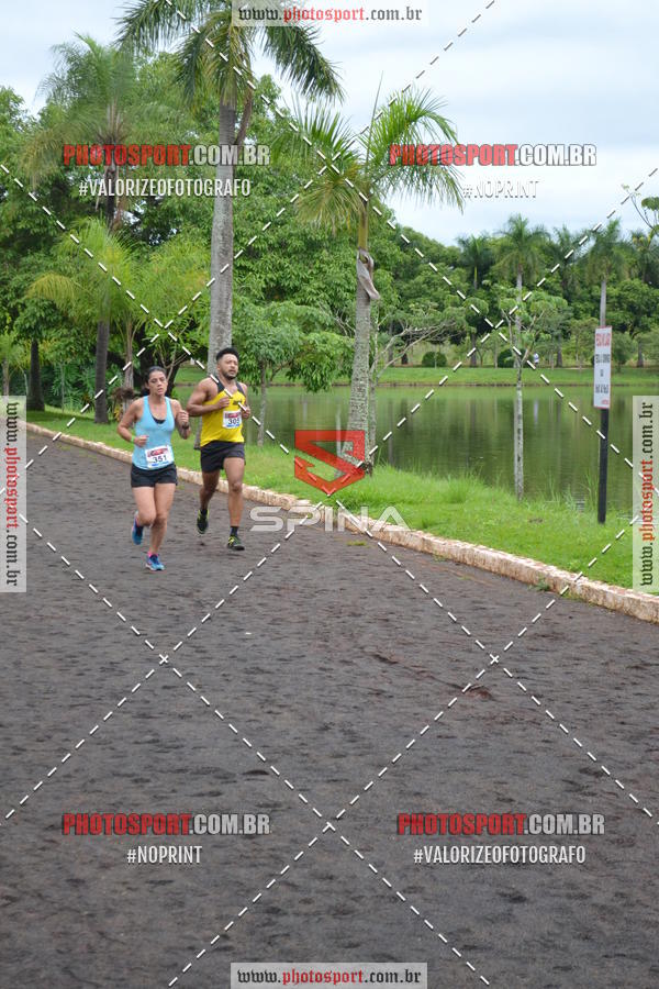 Buy your photos of the eventCorrida de Natal do Clube de Regatas on Fotop