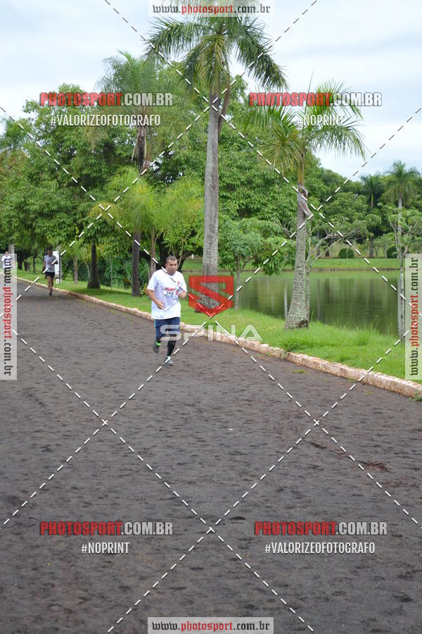 Buy your photos of the eventCorrida de Natal do Clube de Regatas on Fotop