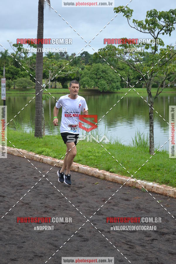 Buy your photos of the eventCorrida de Natal do Clube de Regatas on Fotop