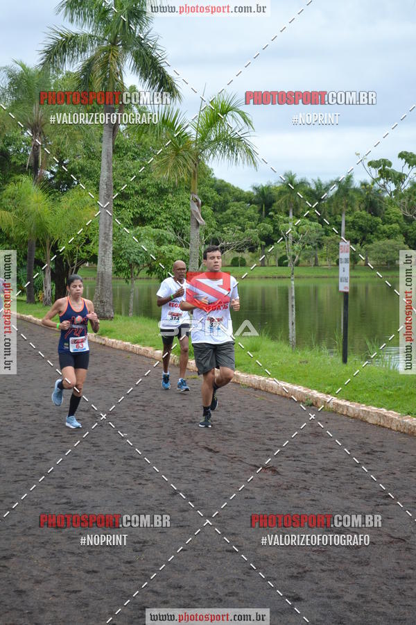 Buy your photos of the eventCorrida de Natal do Clube de Regatas on Fotop