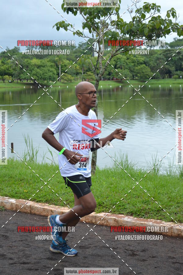 Buy your photos of the eventCorrida de Natal do Clube de Regatas on Fotop