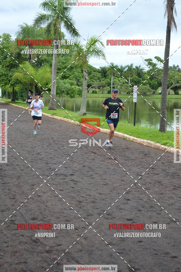 Buy your photos of the eventCorrida de Natal do Clube de Regatas on Fotop