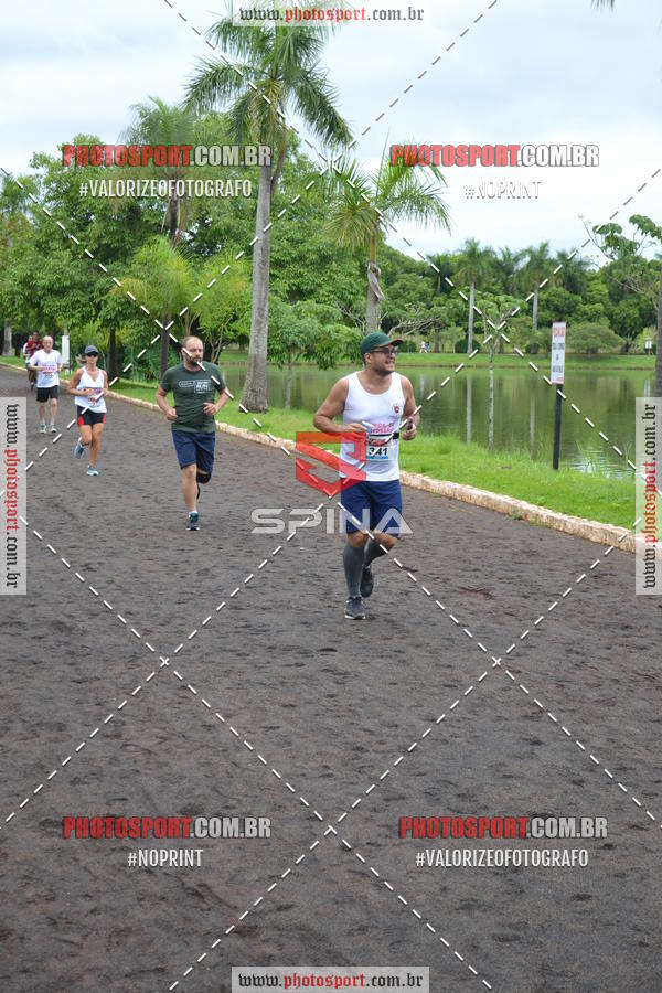 Buy your photos of the eventCorrida de Natal do Clube de Regatas on Fotop