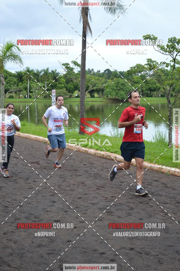 Buy your photos of the eventCorrida de Natal do Clube de Regatas on Fotop