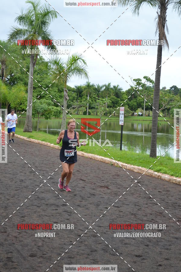 Buy your photos of the eventCorrida de Natal do Clube de Regatas on Fotop