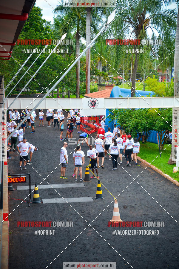 Buy your photos of the eventCorrida de Natal do Clube de Regatas on Fotop